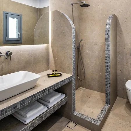 Kavallaris & Lejlighedshotel 2*